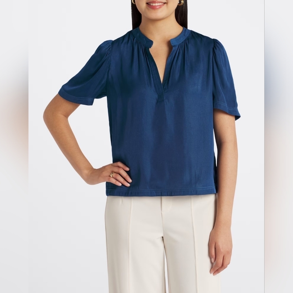 ✳️NWT TEAL BLOUSE